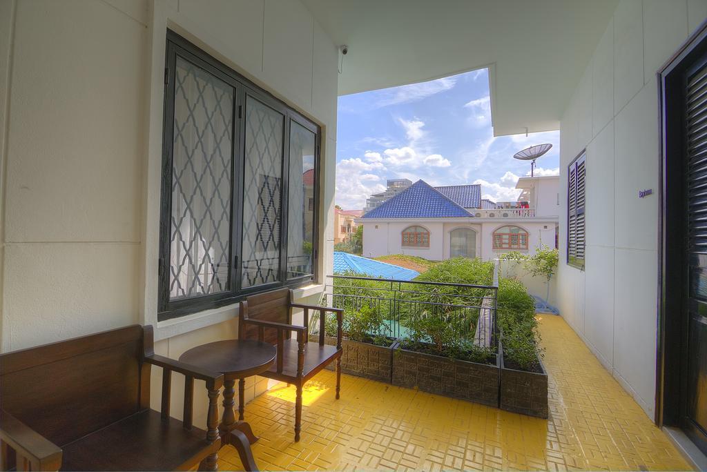 Prasats Boutique Hotel Phnompen Szoba fotó