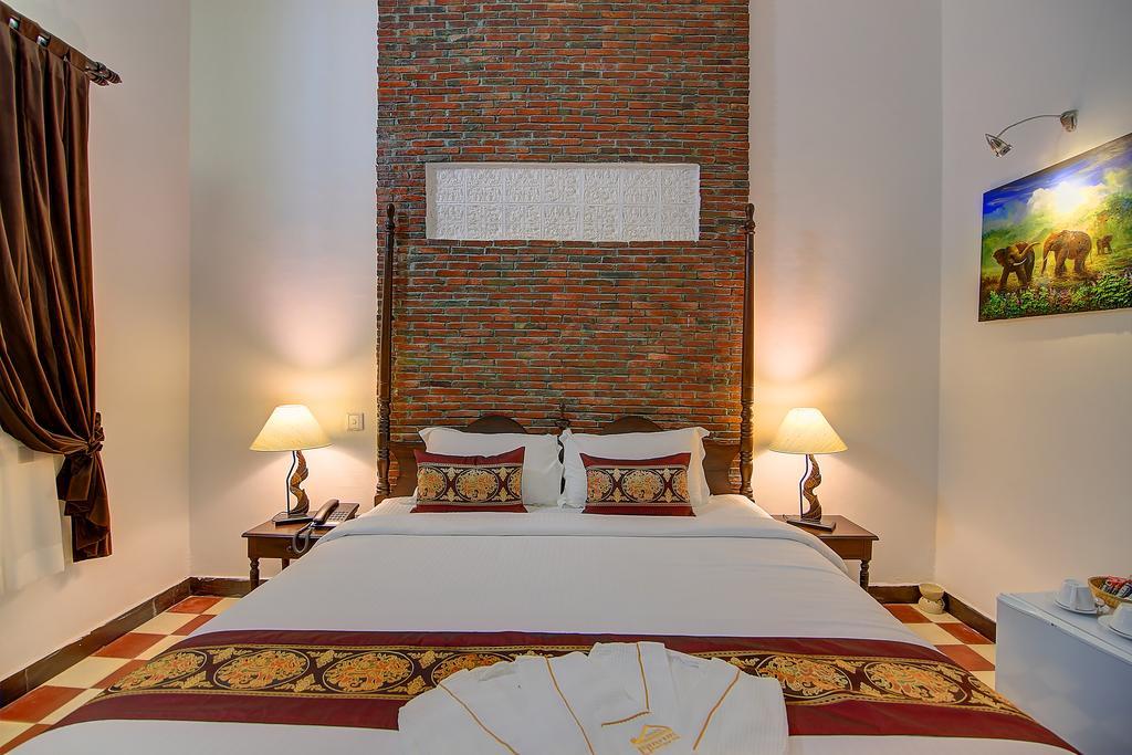 Prasats Boutique Hotel Phnompen Szoba fotó