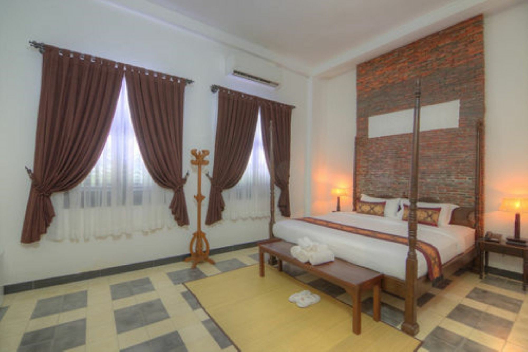 Prasats Boutique Hotel Phnompen Kültér fotó